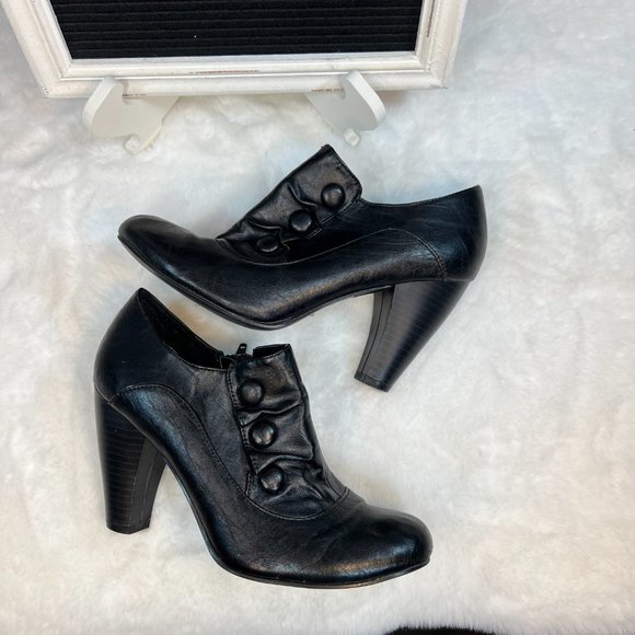 Call It Spring Black Retro Heeled Booties - Size 7.5 - Picture 4 of 11